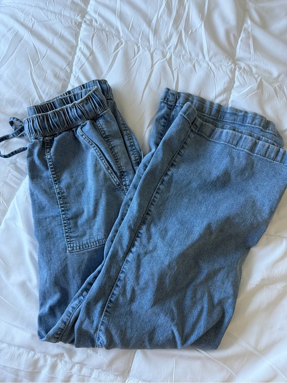 Jeans - Picture 3 of 3